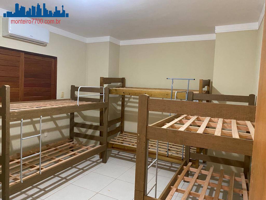 Casa à venda com 7 quartos, 1000m² - Foto 24