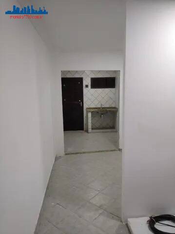 Apartamento à venda com 1 quarto, 32m² - Foto 6